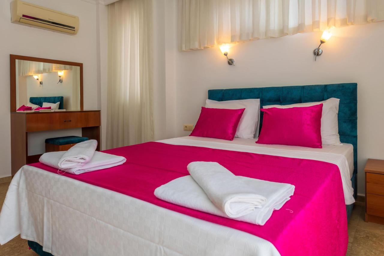 Villa Yasam Park - Luxury 8 Person - Fethiye Calis Beach 90Mt Bagian luar foto