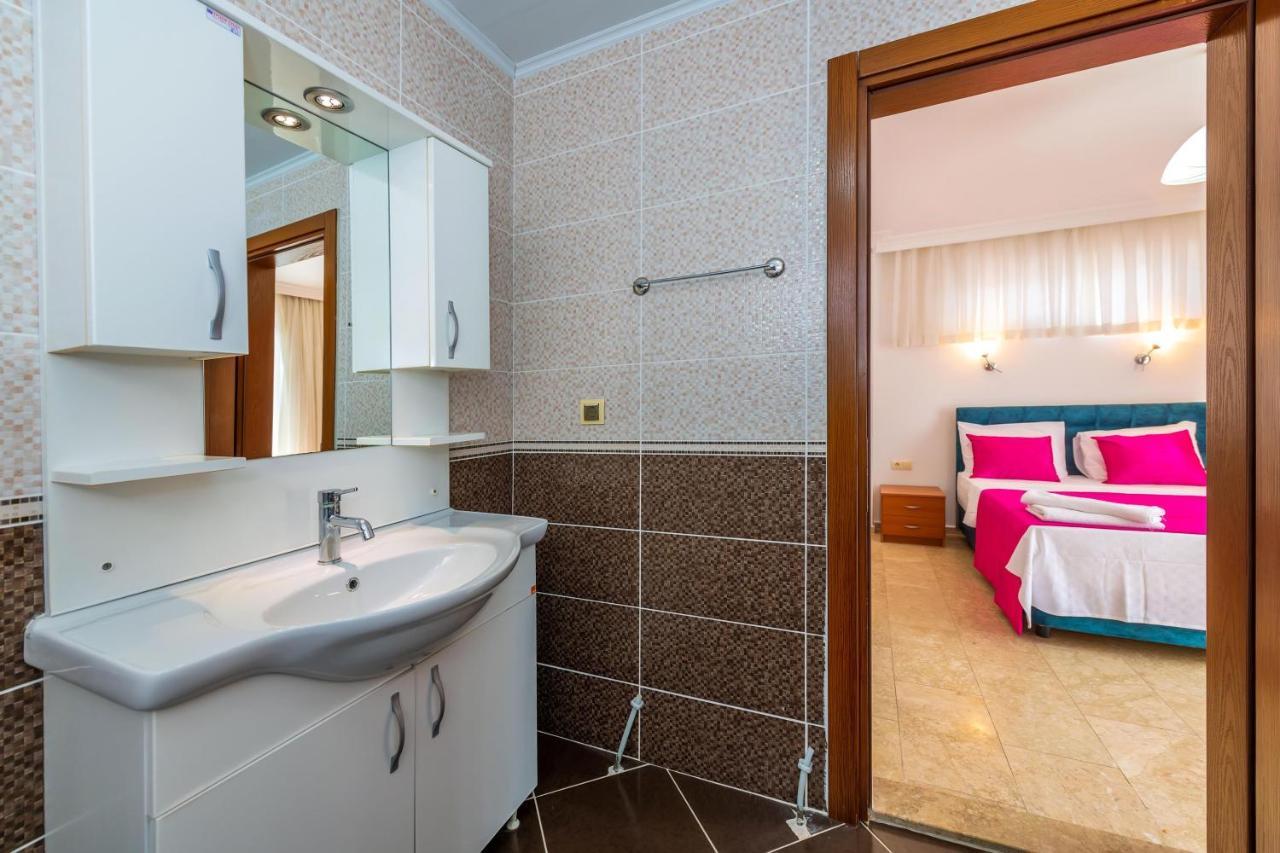 Villa Yasam Park - Luxury 8 Person - Fethiye Calis Beach 90Mt Bagian luar foto