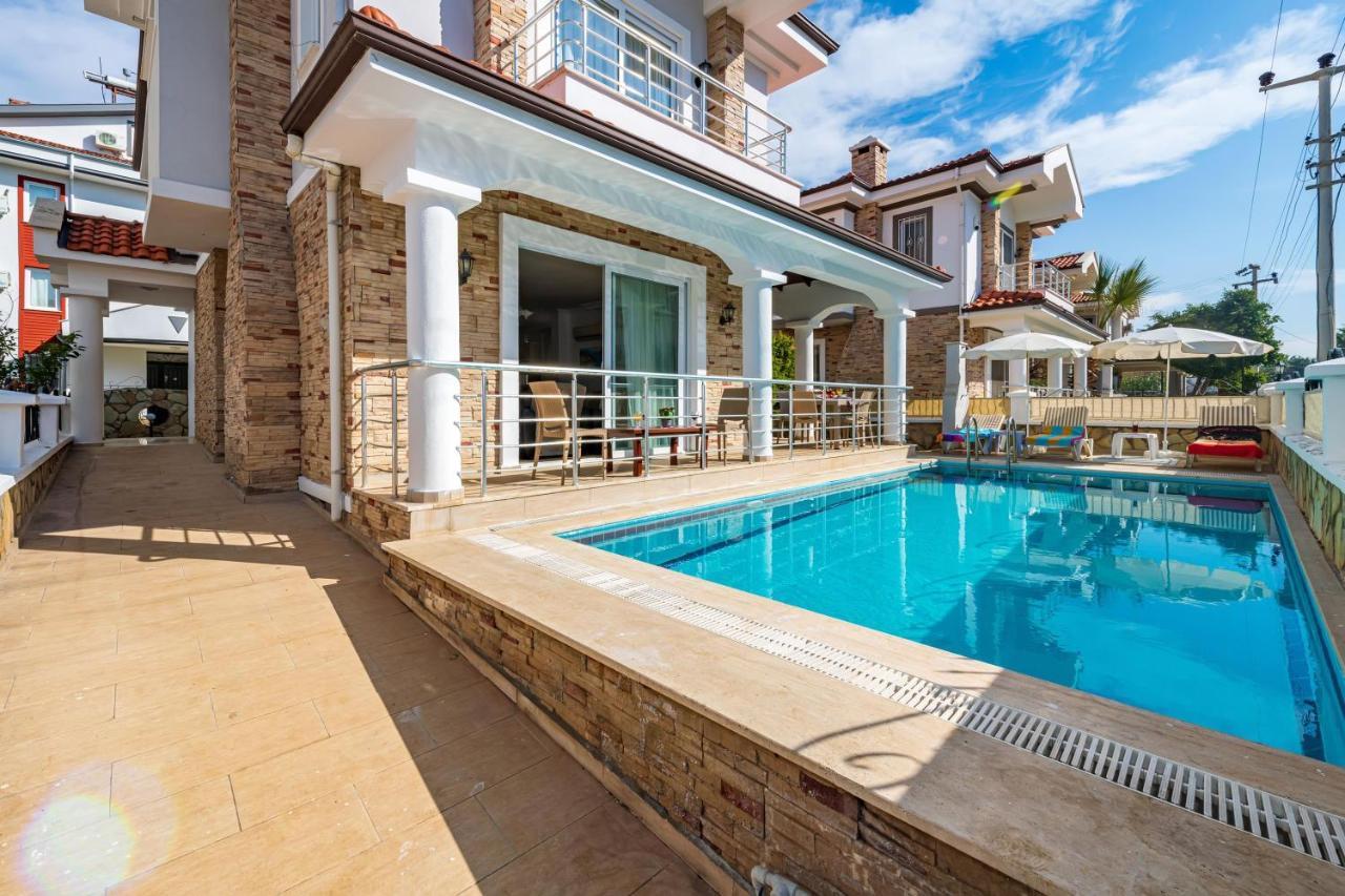 Villa Yasam Park - Luxury 8 Person - Fethiye Calis Beach 90Mt Bagian luar foto