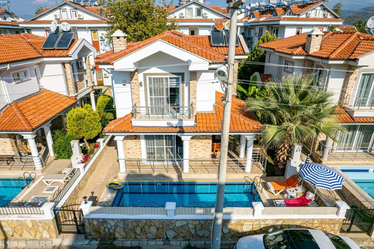 Villa Yasam Park - Luxury 8 Person - Fethiye Calis Beach 90Mt Bagian luar foto